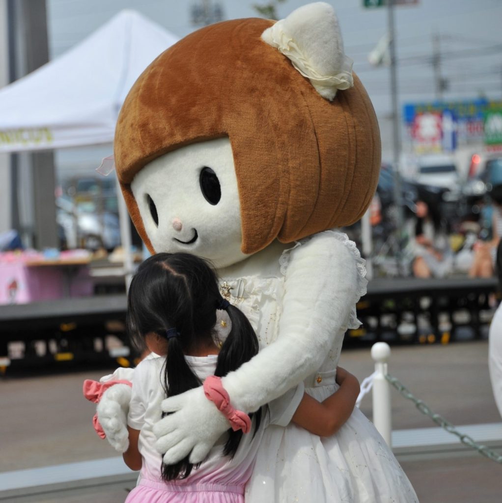 雪上のわ　ハグ　画像